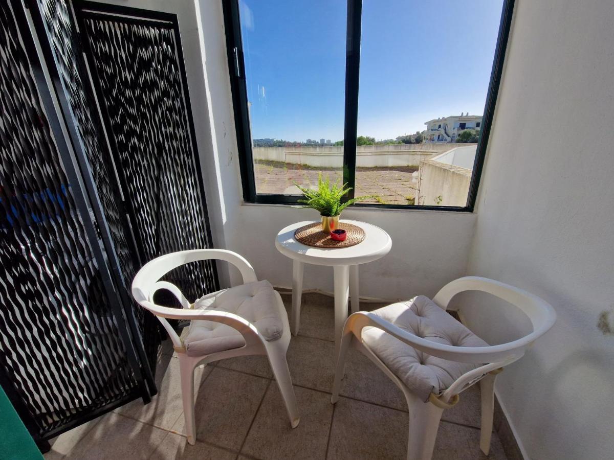 Appartement Pleasant T1 With Open View In A Calm Area à Alvor Extérieur photo